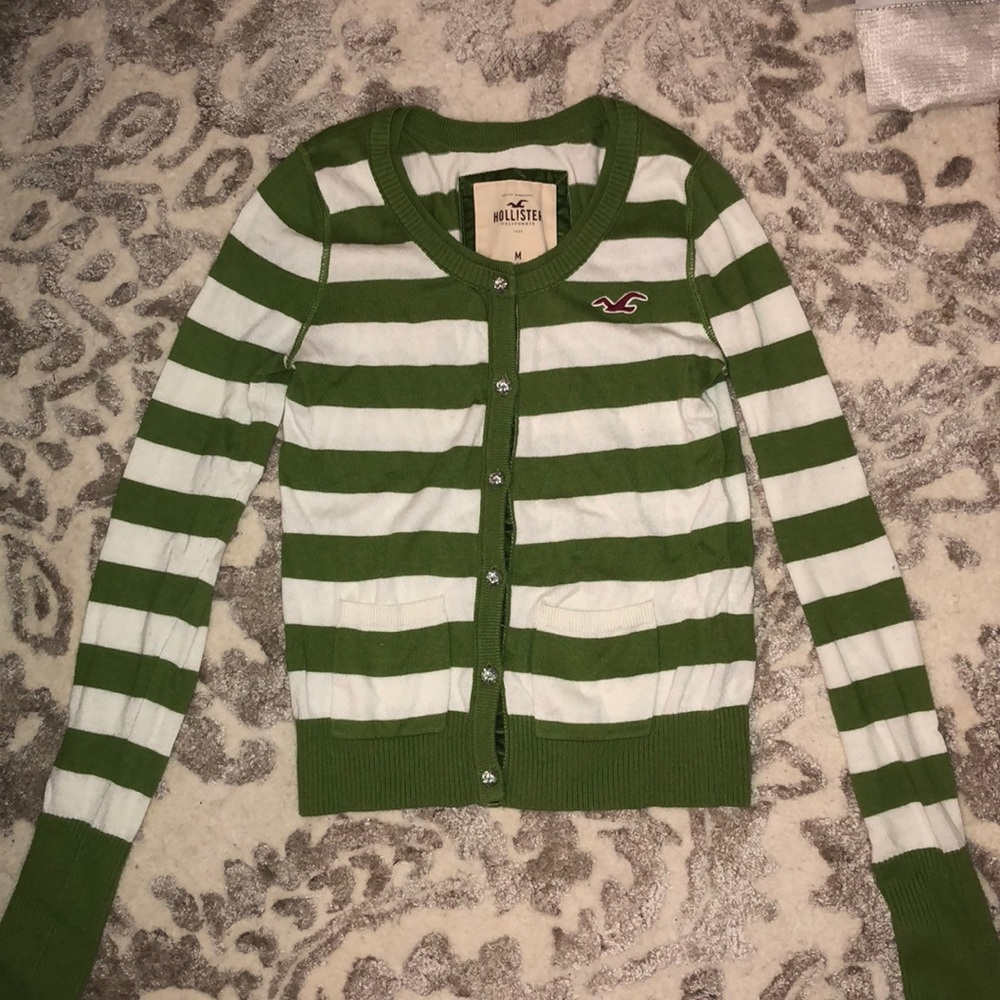Women’s Hollister sweater
